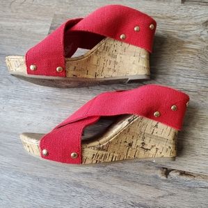 Red Jaclyn Smith cork screw color wedges, size 7
